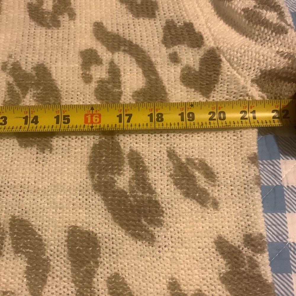 NWOT Kut from the Kloth sweater. The Gracie sweater. Size medium. - Picture 6 of 12